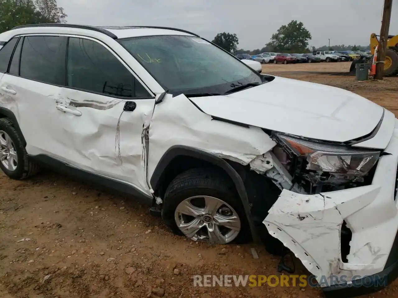 9 Photograph of a damaged car 2T3W1RFV7MC137745 TOYOTA RAV4 2021