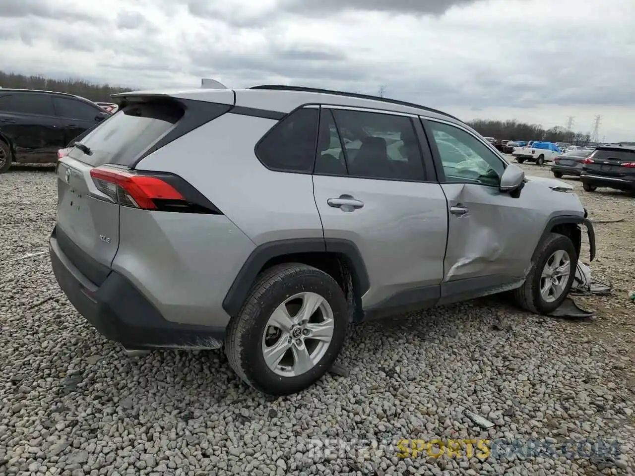 3 Фотография поврежденного автомобиля 2T3W1RFV7MC138801 TOYOTA RAV4 2021