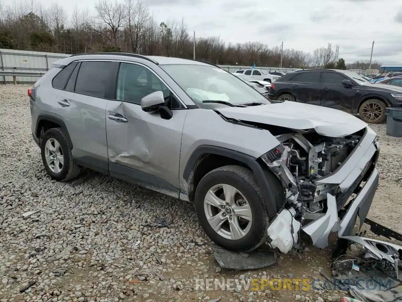 4 Photograph of a damaged car 2T3W1RFV7MC138801 TOYOTA RAV4 2021