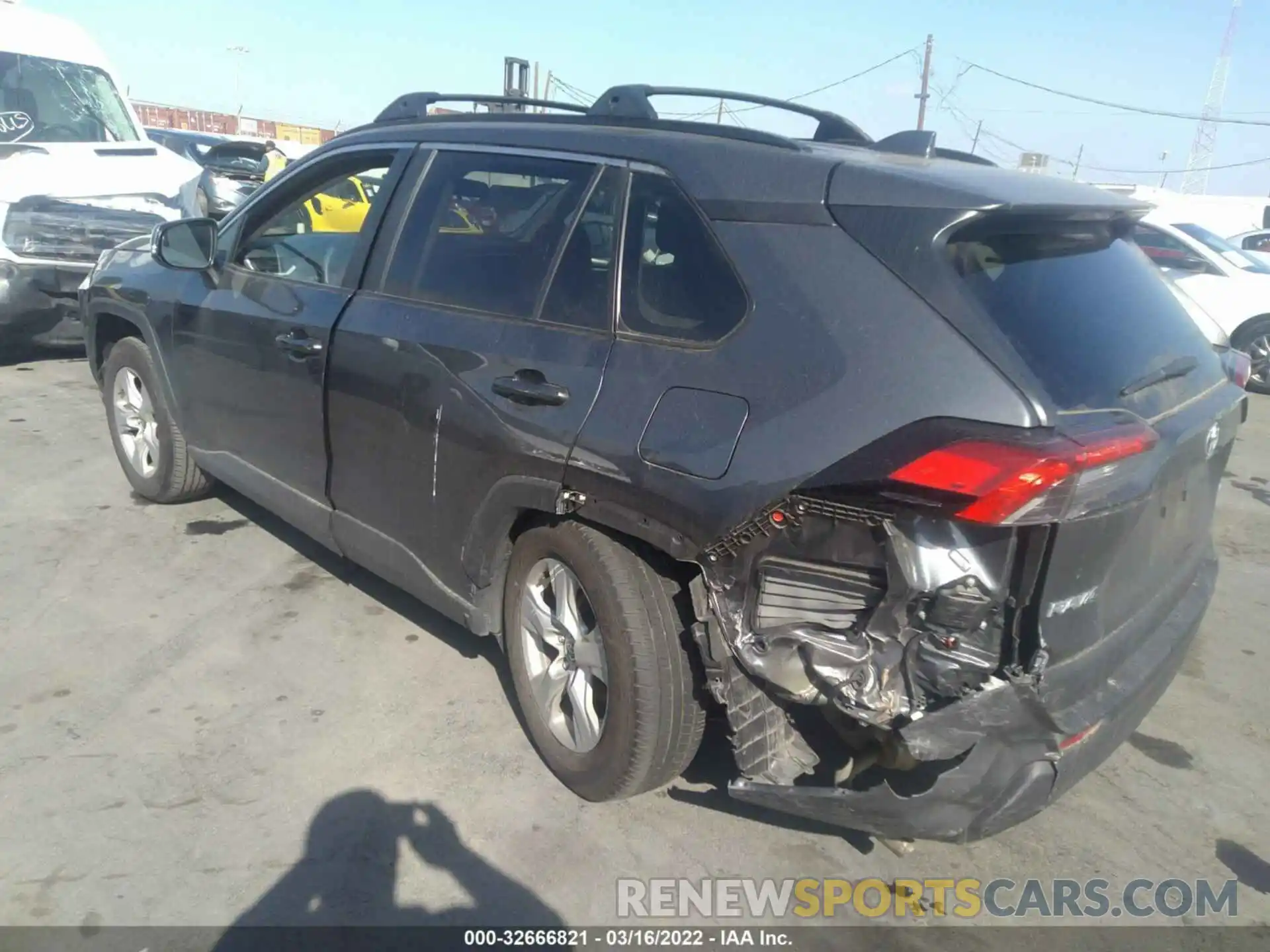 3 Photograph of a damaged car 2T3W1RFV7MC141973 TOYOTA RAV4 2021