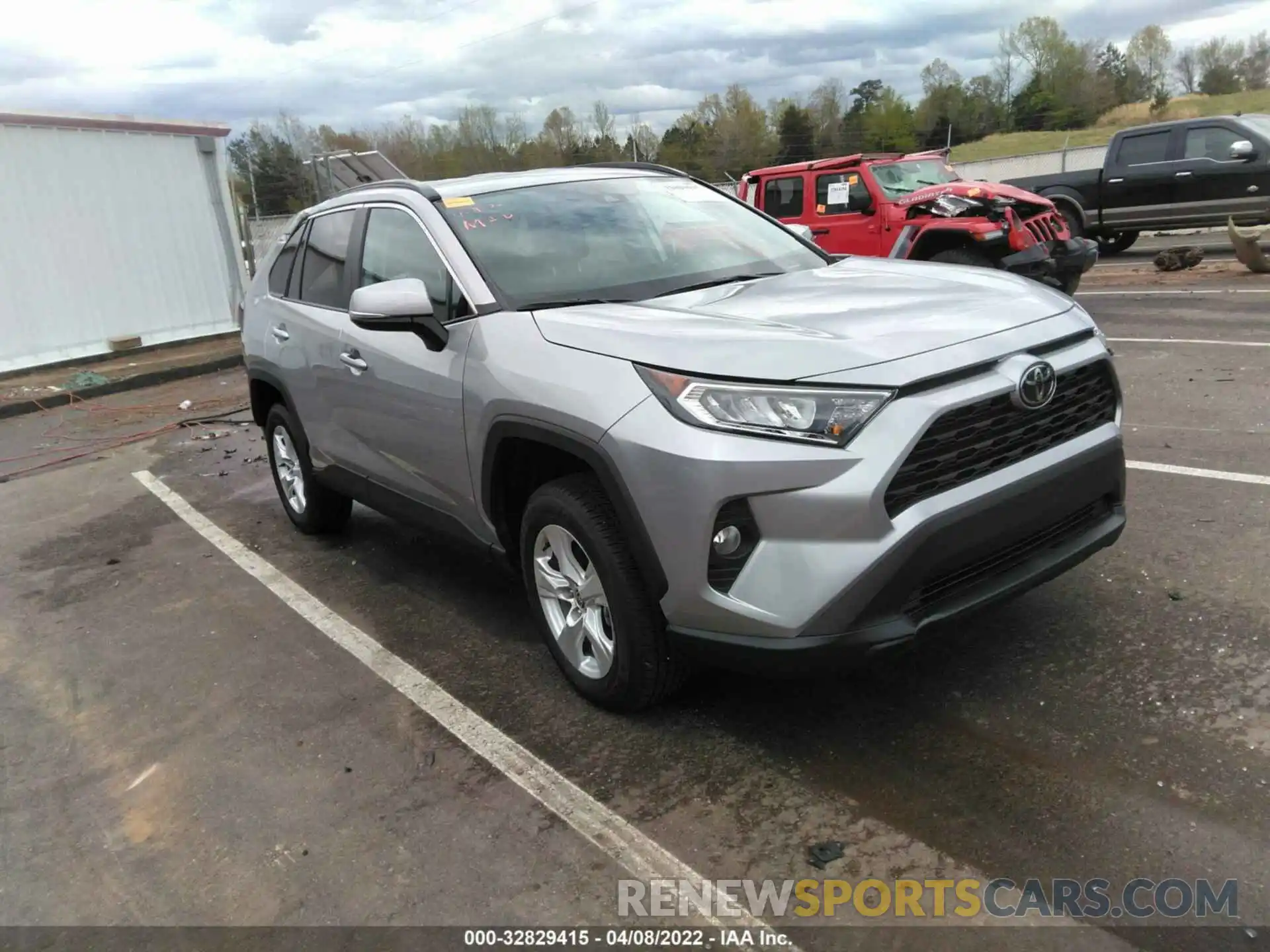 1 Photograph of a damaged car 2T3W1RFV7MC148504 TOYOTA RAV4 2021