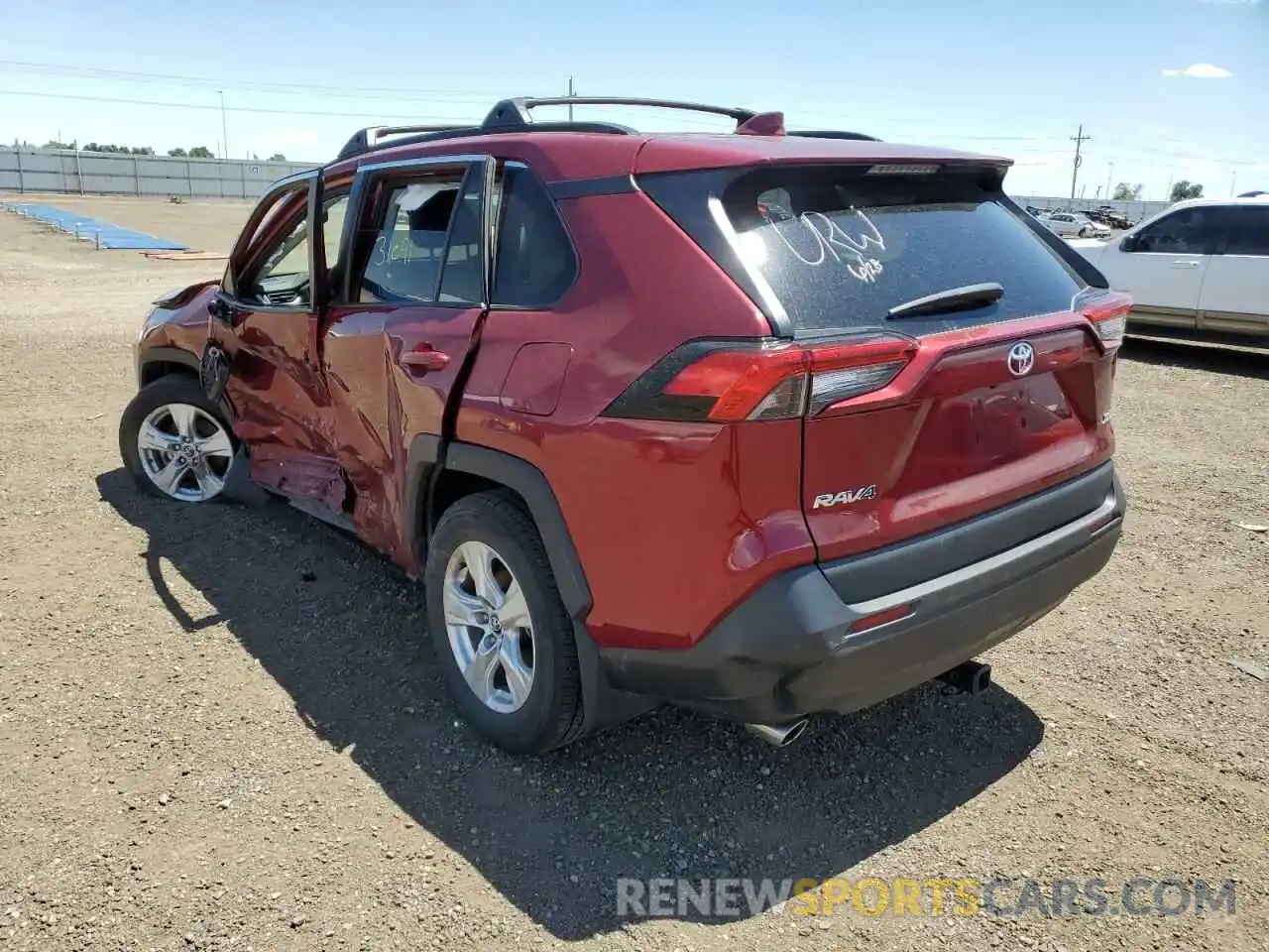 3 Photograph of a damaged car 2T3W1RFV7MW106672 TOYOTA RAV4 2021