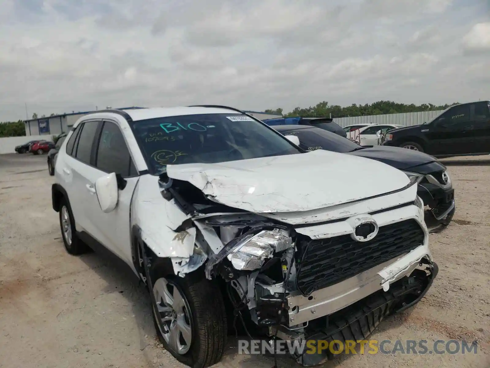 1 Photograph of a damaged car 2T3W1RFV7MW107093 TOYOTA RAV4 2021