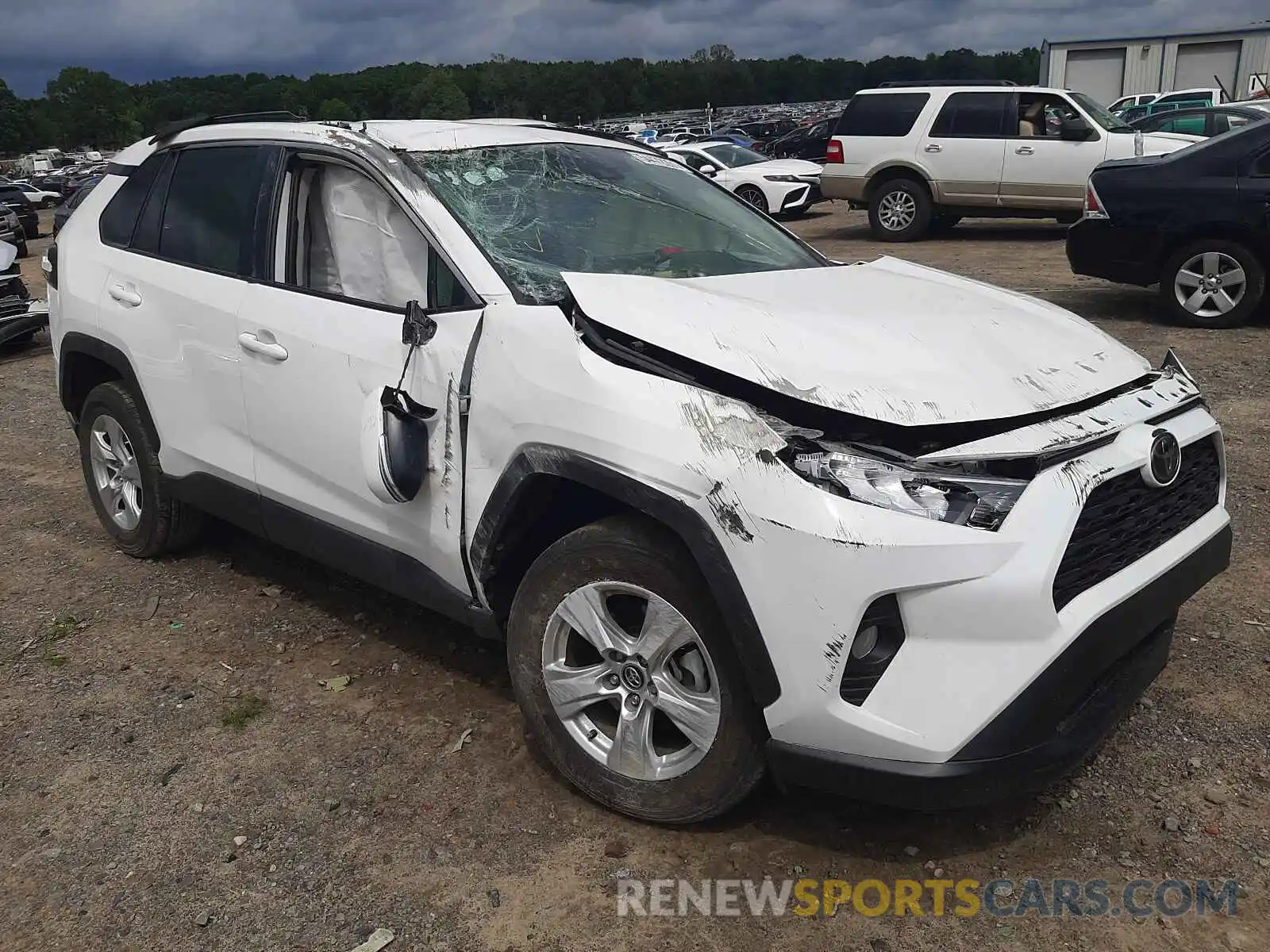 1 Photograph of a damaged car 2T3W1RFV7MW108096 TOYOTA RAV4 2021