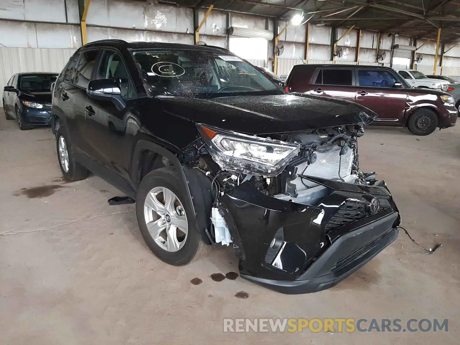 1 Photograph of a damaged car 2T3W1RFV7MW111290 TOYOTA RAV4 2021