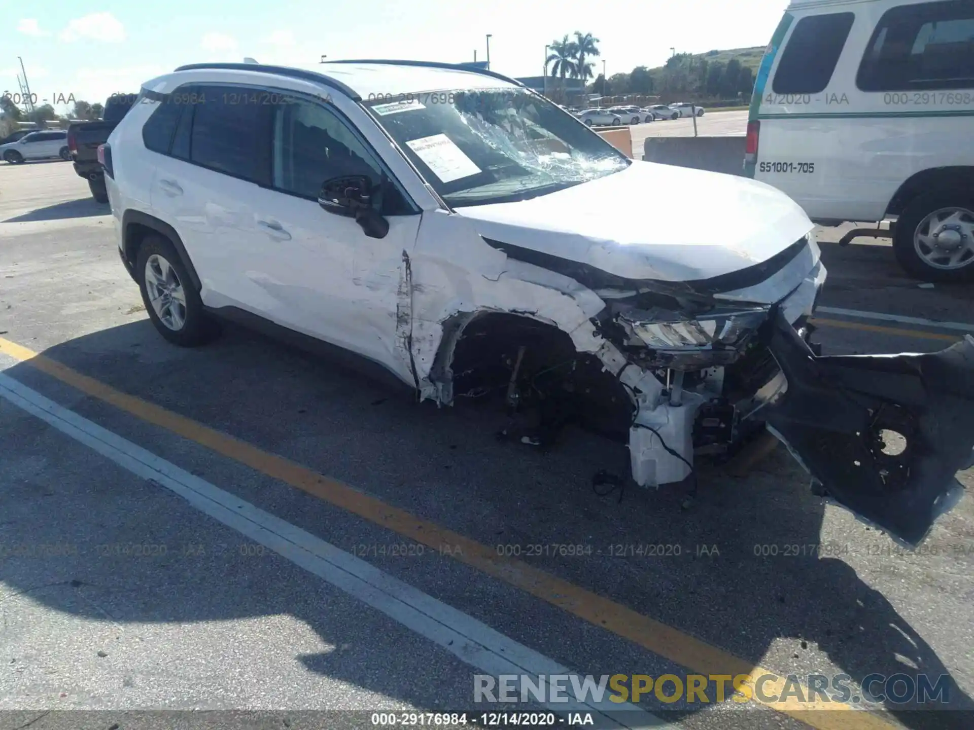 1 Photograph of a damaged car 2T3W1RFV7MW113184 TOYOTA RAV4 2021