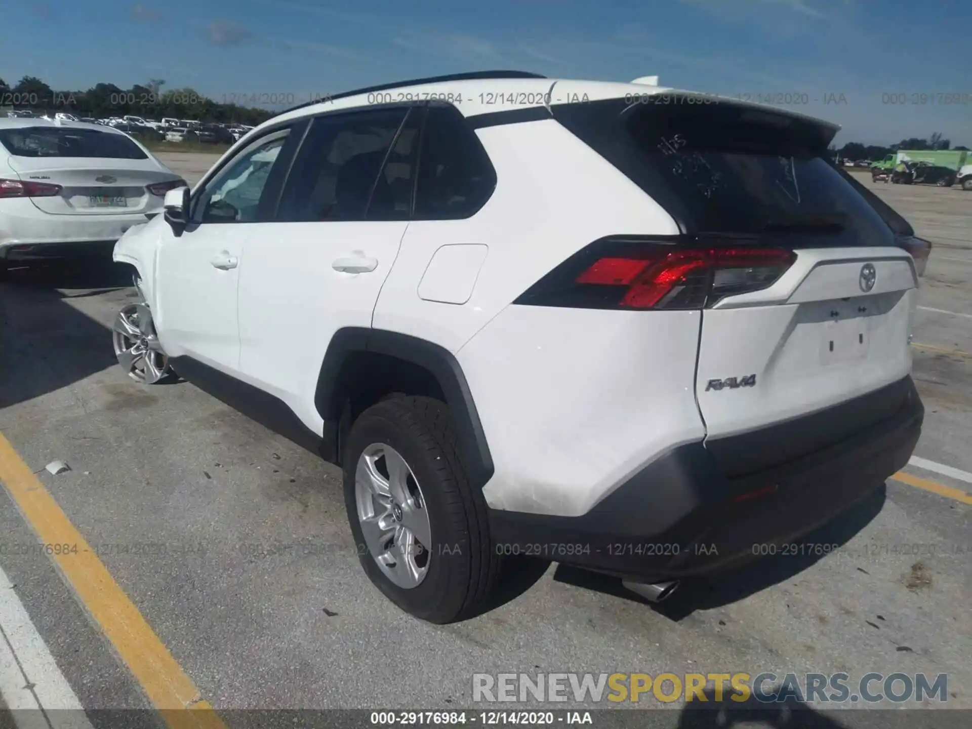 3 Photograph of a damaged car 2T3W1RFV7MW113184 TOYOTA RAV4 2021