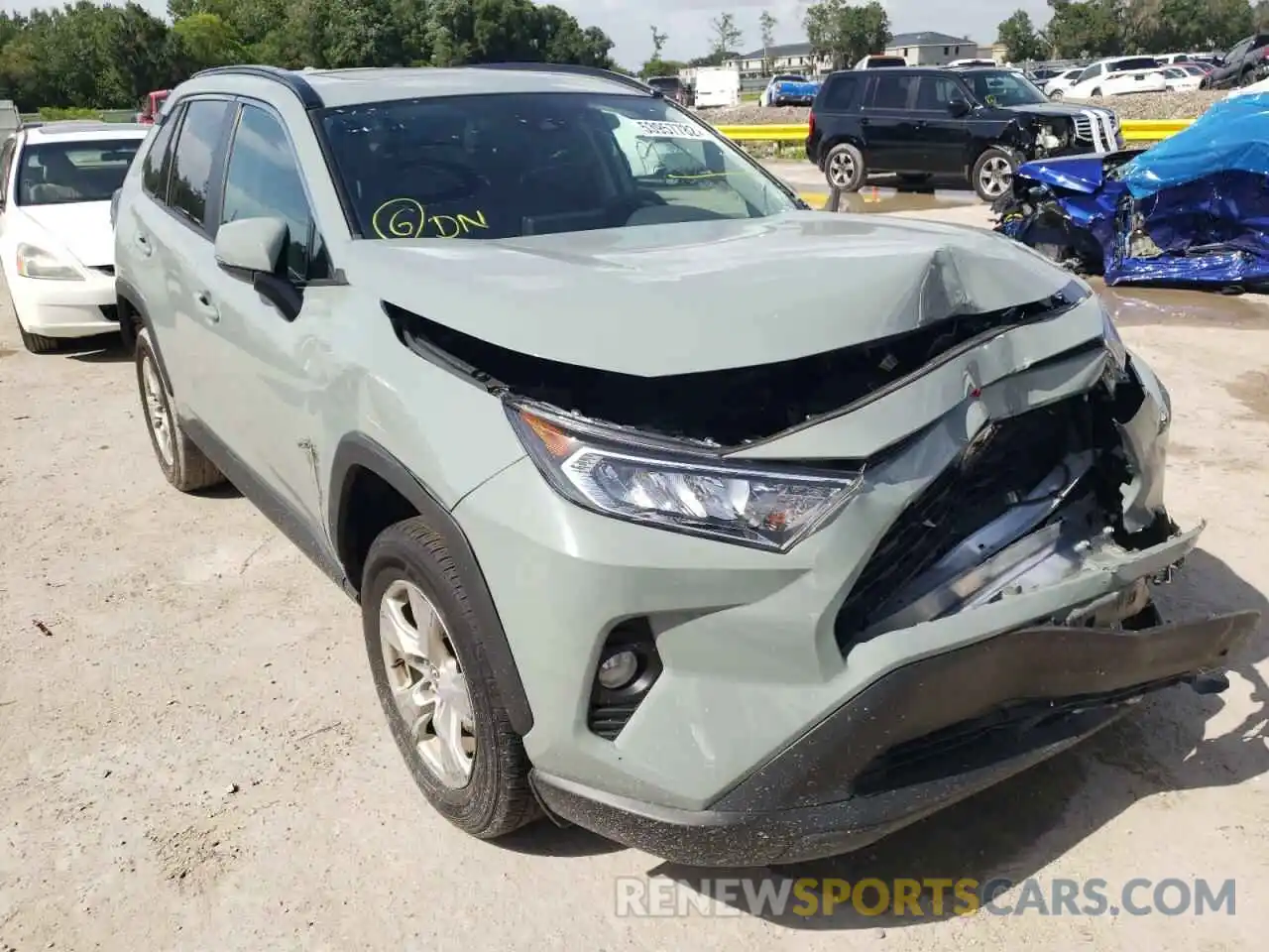 1 Photograph of a damaged car 2T3W1RFV7MW117221 TOYOTA RAV4 2021