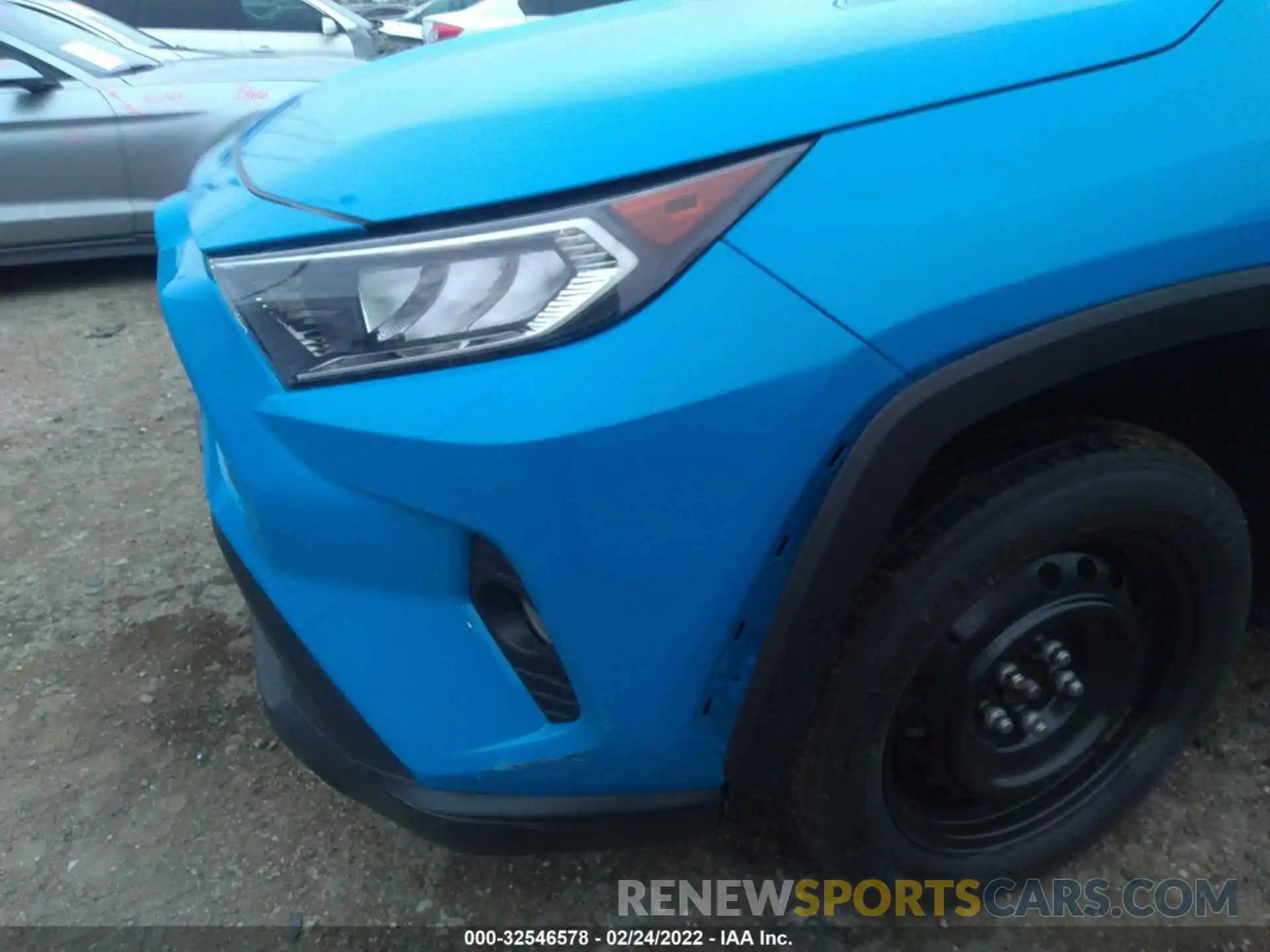 6 Photograph of a damaged car 2T3W1RFV7MW118627 TOYOTA RAV4 2021