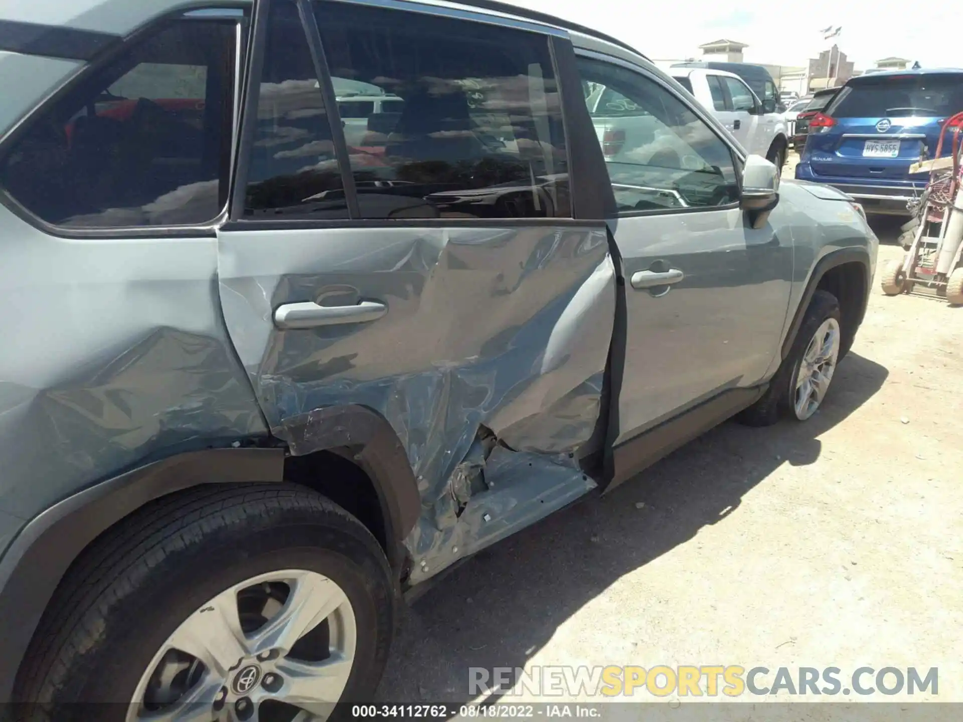 6 Photograph of a damaged car 2T3W1RFV7MW119163 TOYOTA RAV4 2021