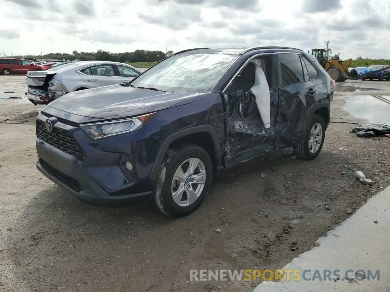 1 Photograph of a damaged car 2T3W1RFV7MW120815 TOYOTA RAV4 2021