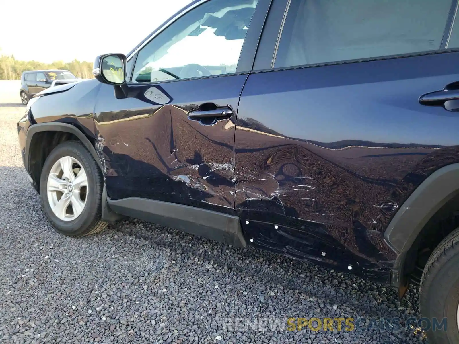 9 Photograph of a damaged car 2T3W1RFV7MW120846 TOYOTA RAV4 2021