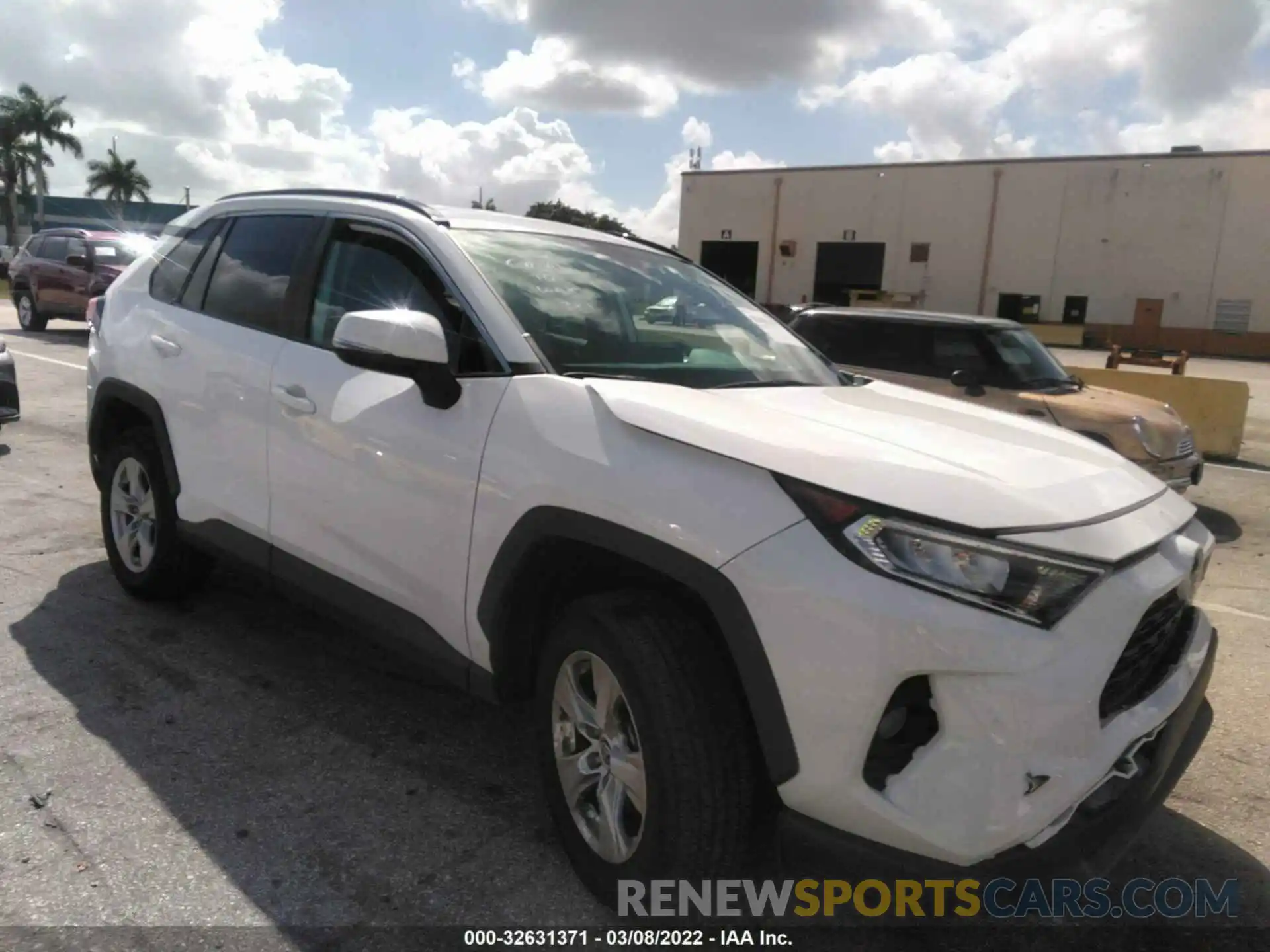 1 Photograph of a damaged car 2T3W1RFV7MW131913 TOYOTA RAV4 2021