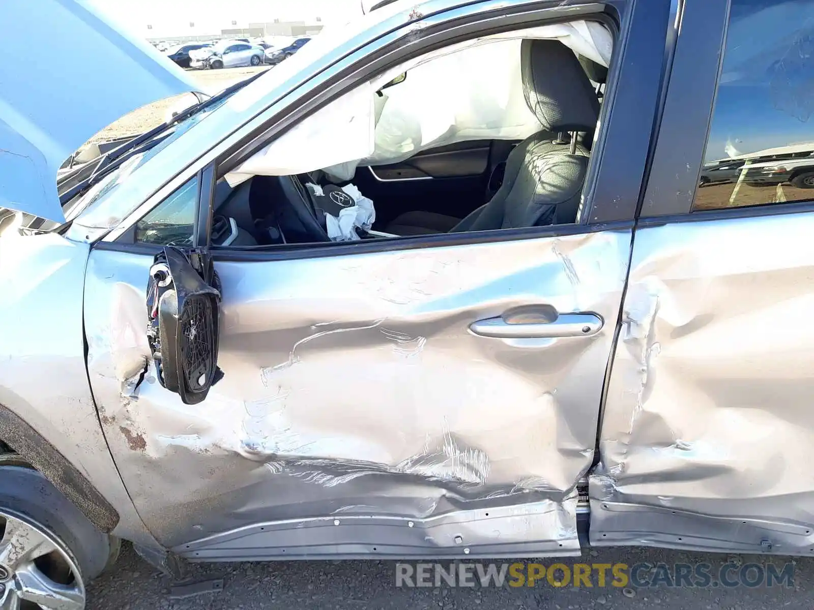 10 Photograph of a damaged car 2T3W1RFV7MW138604 TOYOTA RAV4 2021