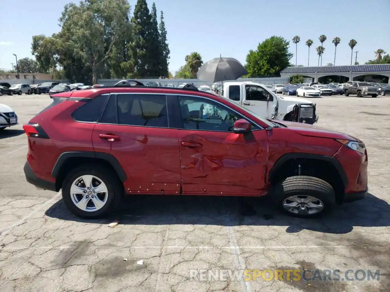 9 Photograph of a damaged car 2T3W1RFV7MW139249 TOYOTA RAV4 2021