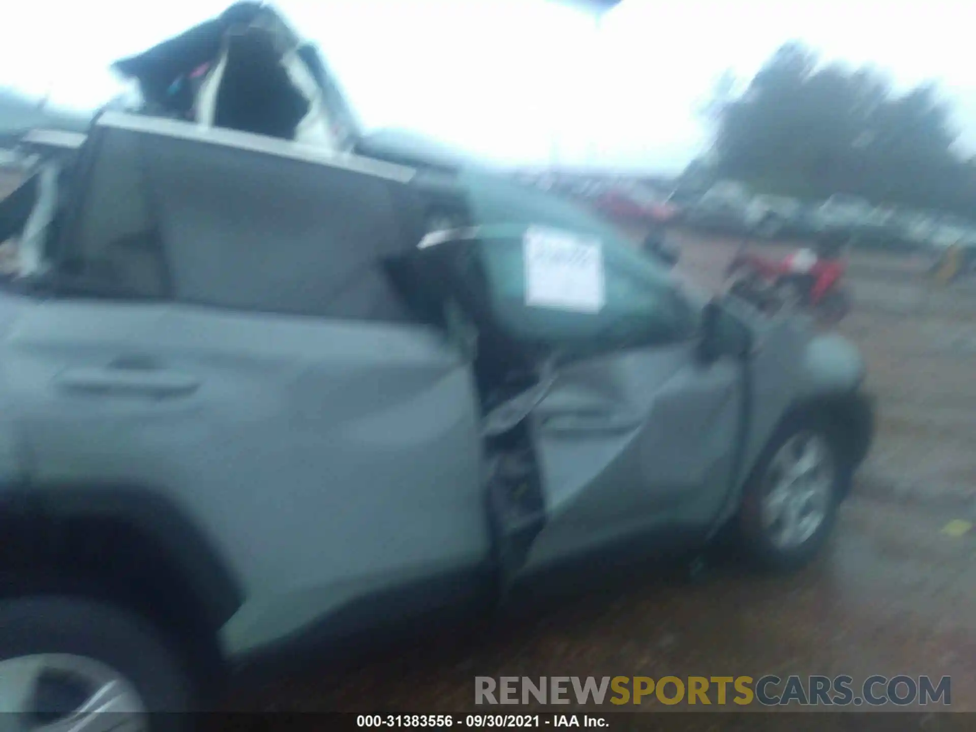 5 Photograph of a damaged car 2T3W1RFV7MW145035 TOYOTA RAV4 2021