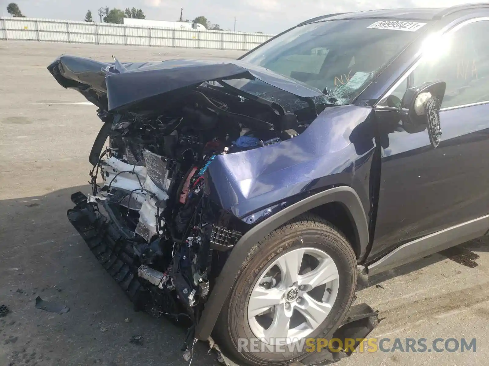 9 Photograph of a damaged car 2T3W1RFV7MW145195 TOYOTA RAV4 2021