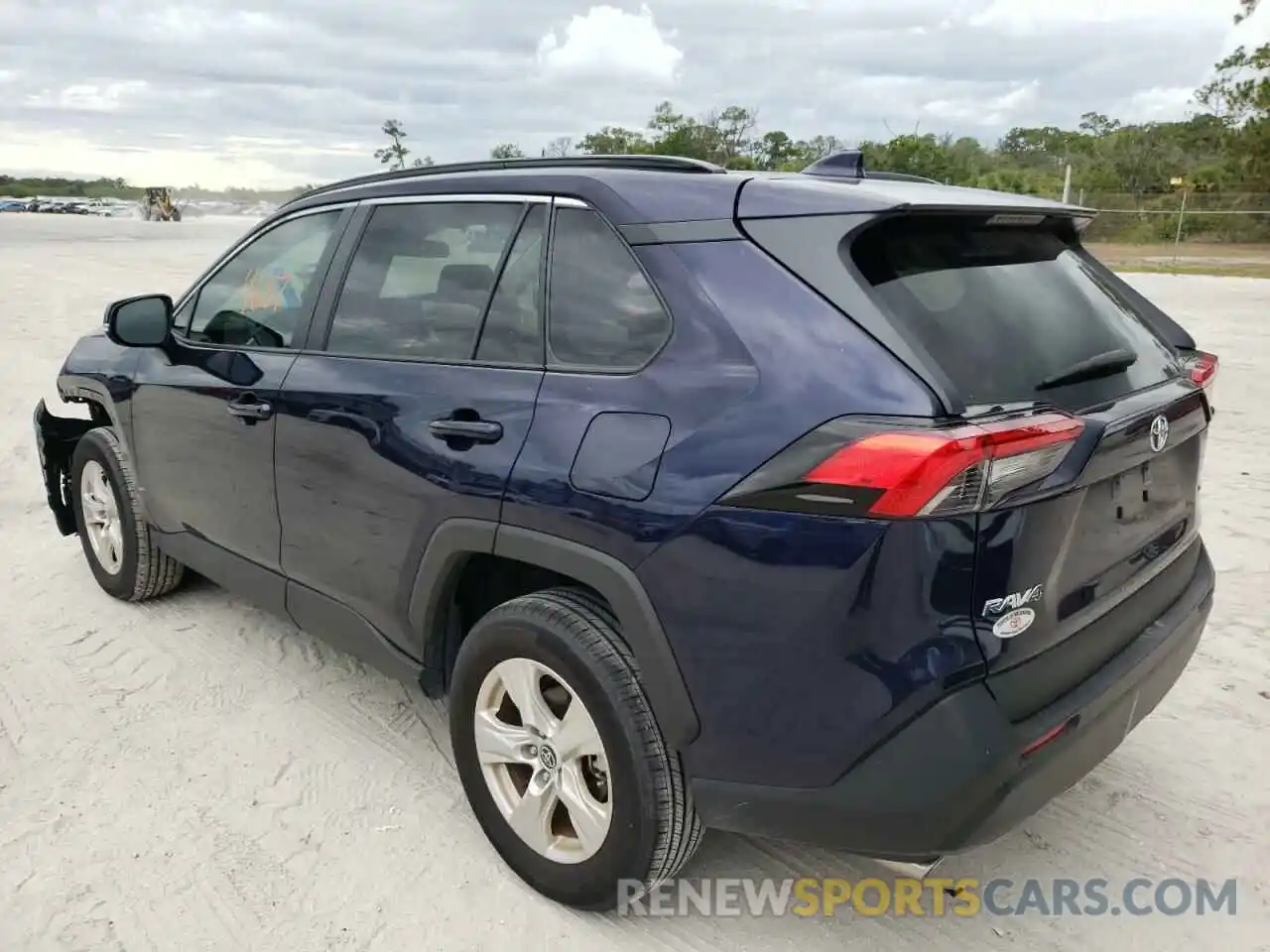 3 Photograph of a damaged car 2T3W1RFV7MW147724 TOYOTA RAV4 2021