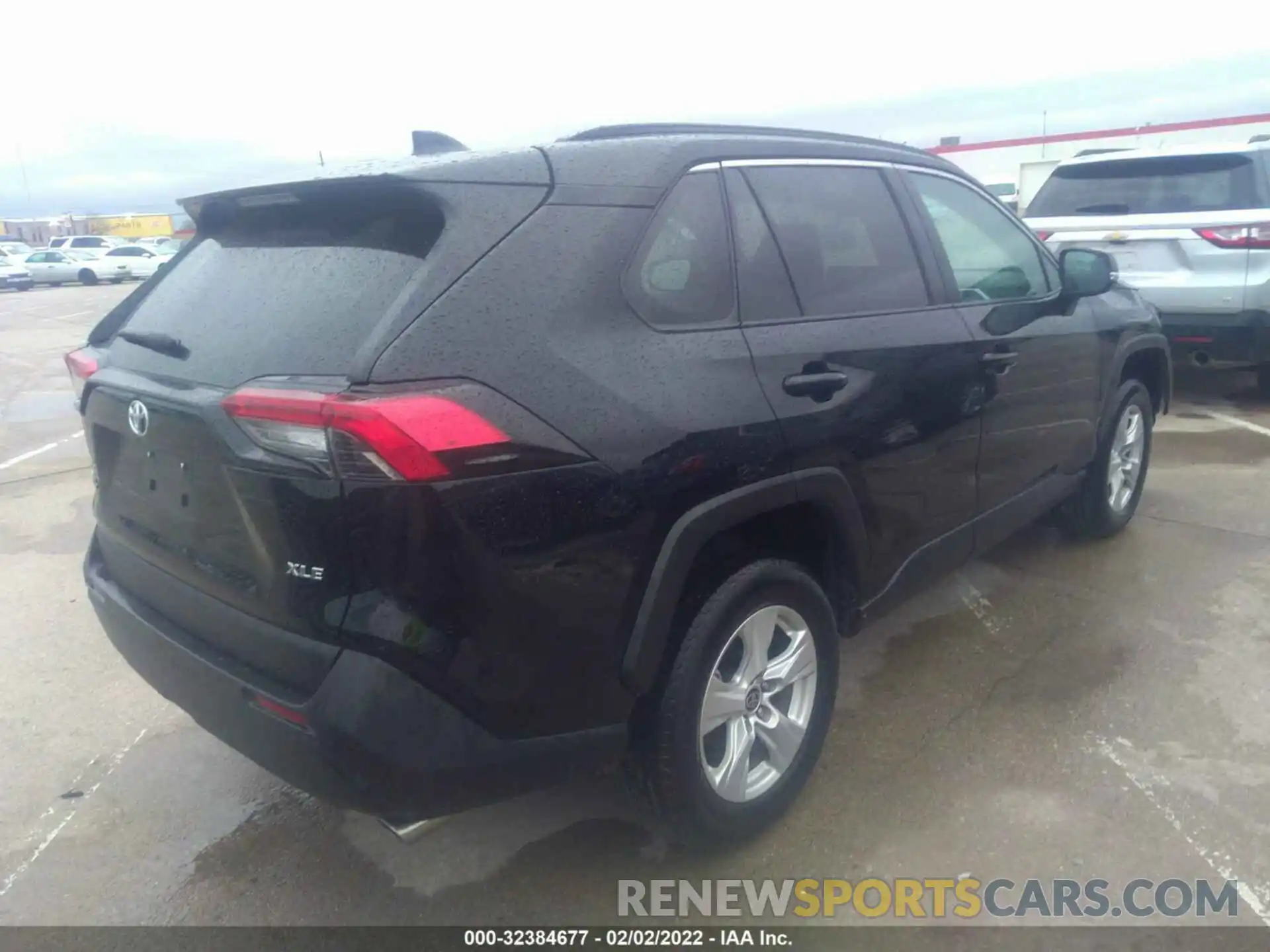 4 Photograph of a damaged car 2T3W1RFV7MW150817 TOYOTA RAV4 2021