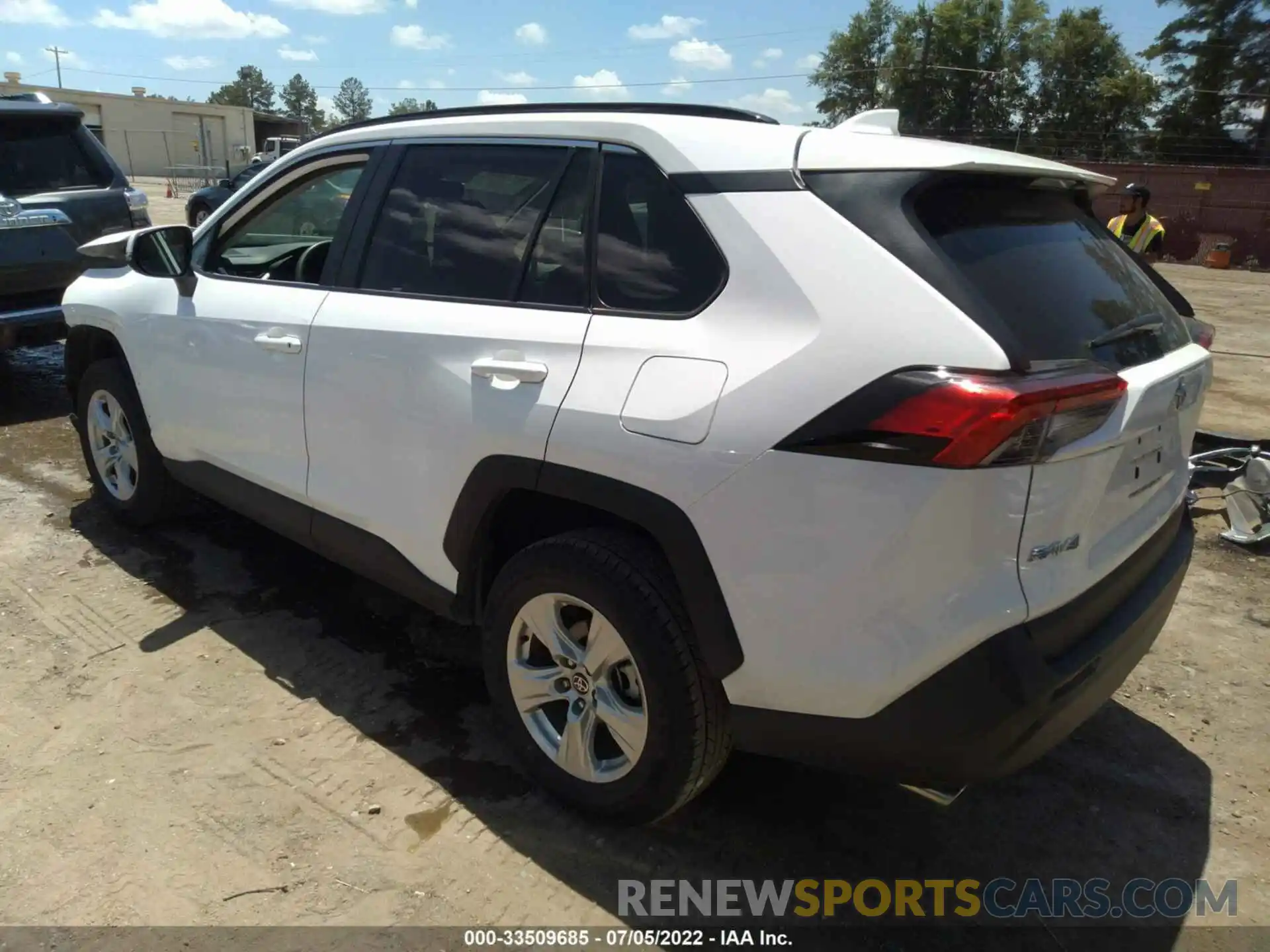 3 Photograph of a damaged car 2T3W1RFV7MW150901 TOYOTA RAV4 2021