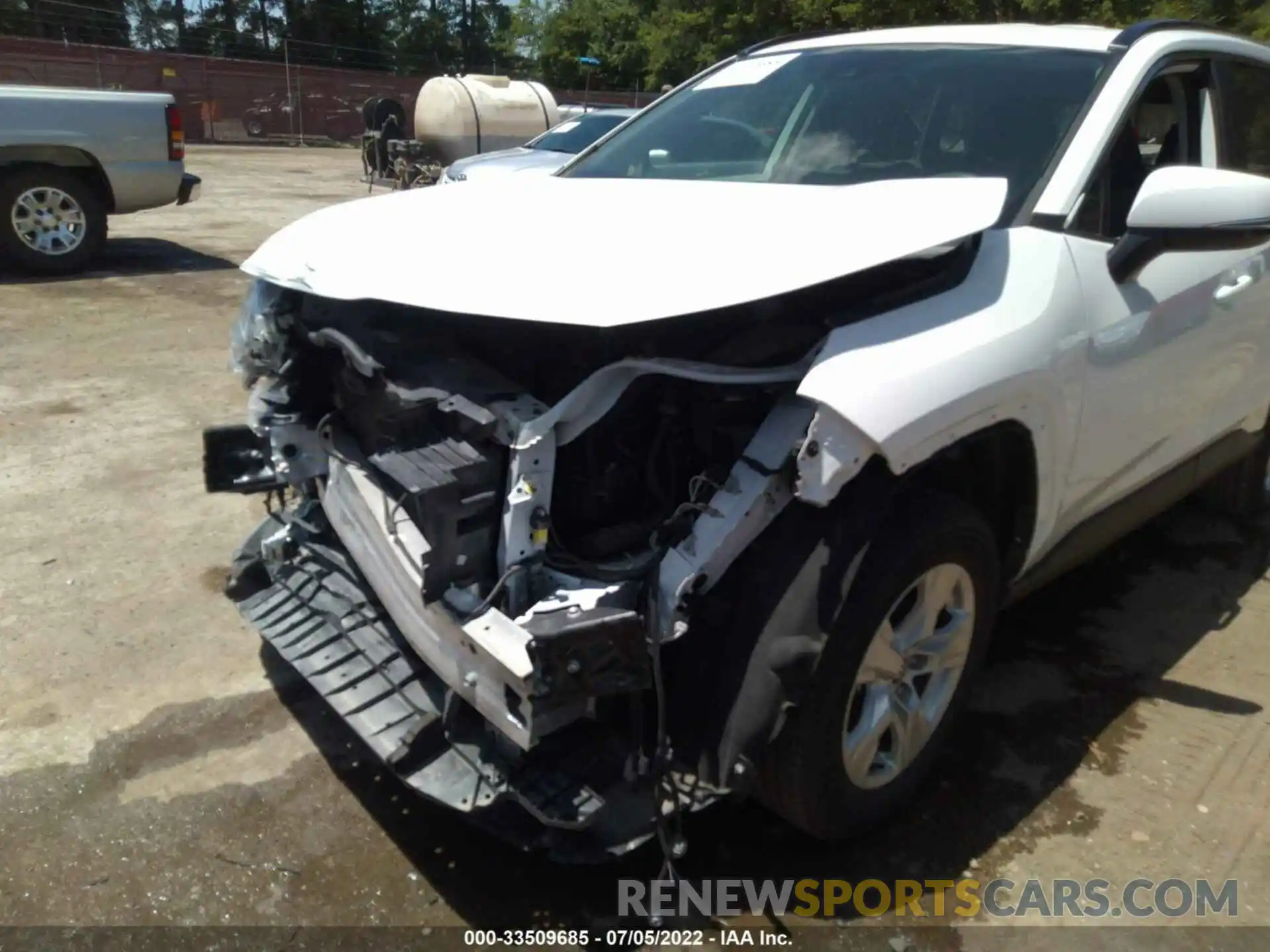 6 Photograph of a damaged car 2T3W1RFV7MW150901 TOYOTA RAV4 2021