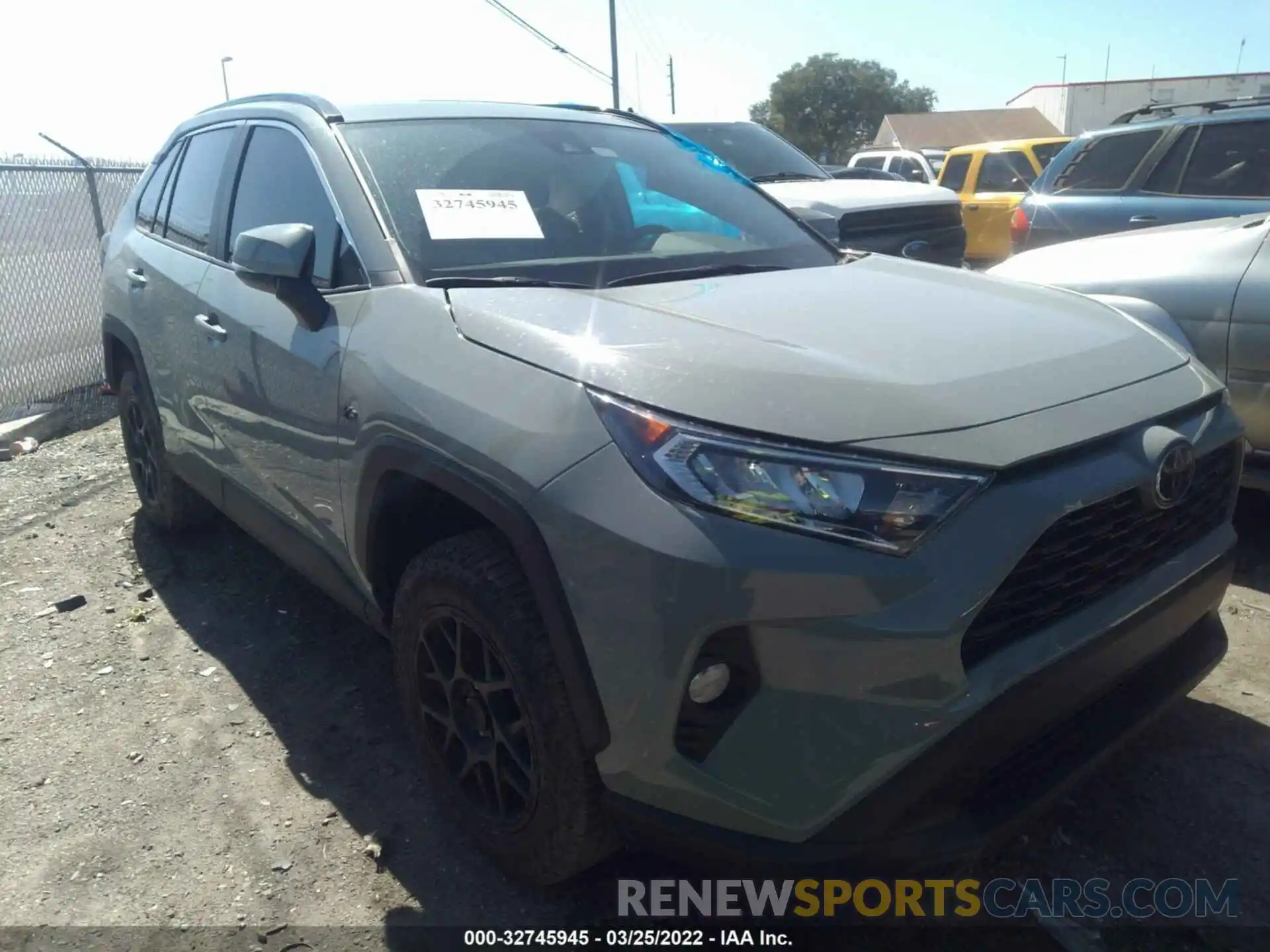 1 Photograph of a damaged car 2T3W1RFV7MW158013 TOYOTA RAV4 2021