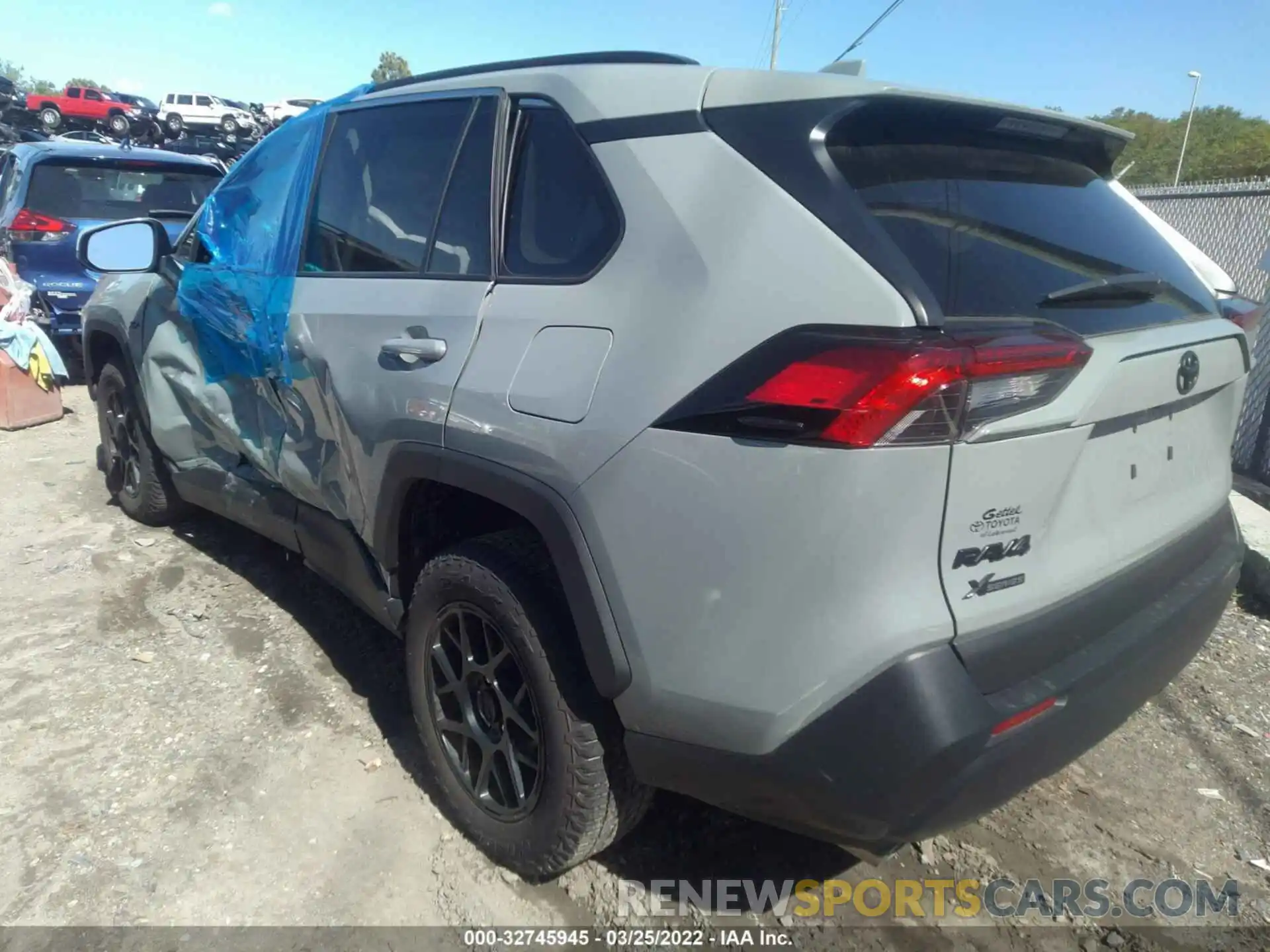 3 Photograph of a damaged car 2T3W1RFV7MW158013 TOYOTA RAV4 2021