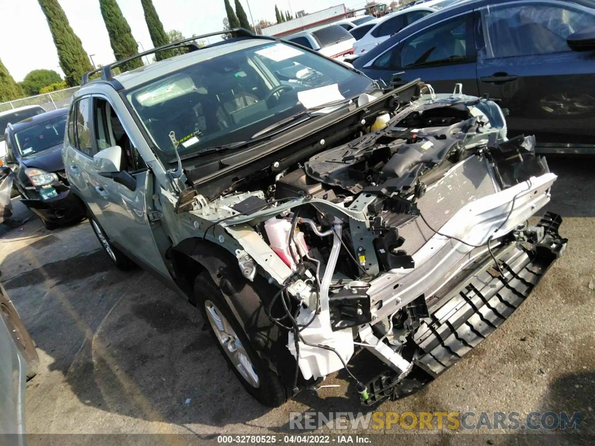 1 Photograph of a damaged car 2T3W1RFV7MW182084 TOYOTA RAV4 2021