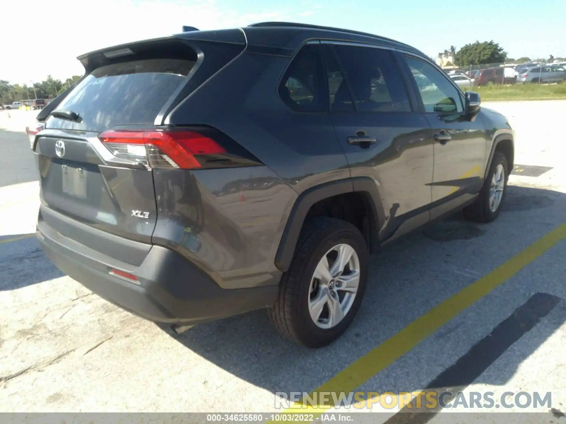 4 Photograph of a damaged car 2T3W1RFV8MC088877 TOYOTA RAV4 2021