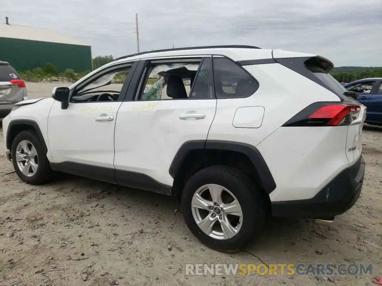 3 Photograph of a damaged car 2T3W1RFV8MC094548 TOYOTA RAV4 2021