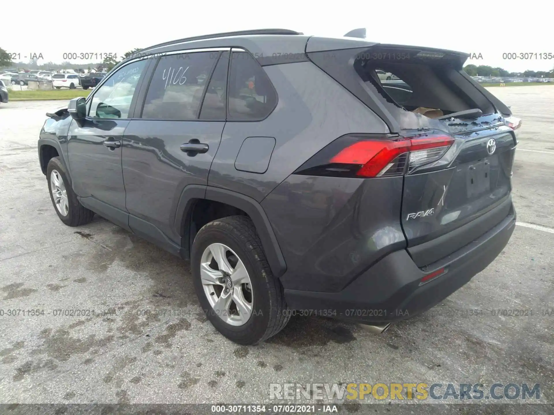 3 Фотография поврежденного автомобиля 2T3W1RFV8MC096736 TOYOTA RAV4 2021