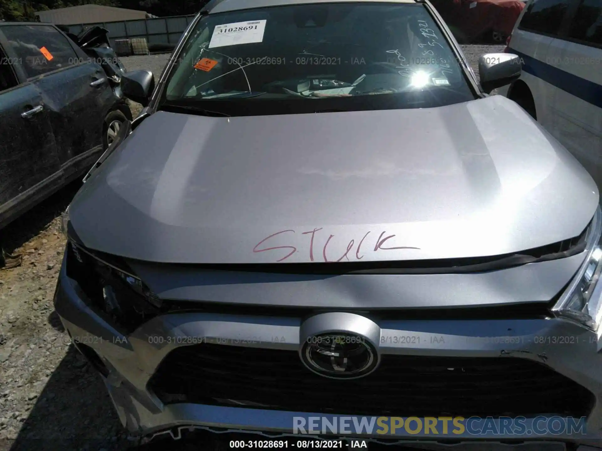 10 Photograph of a damaged car 2T3W1RFV8MC097160 TOYOTA RAV4 2021