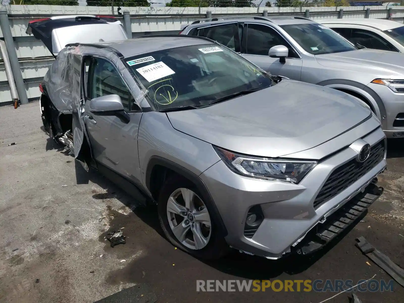 1 Photograph of a damaged car 2T3W1RFV8MC102325 TOYOTA RAV4 2021