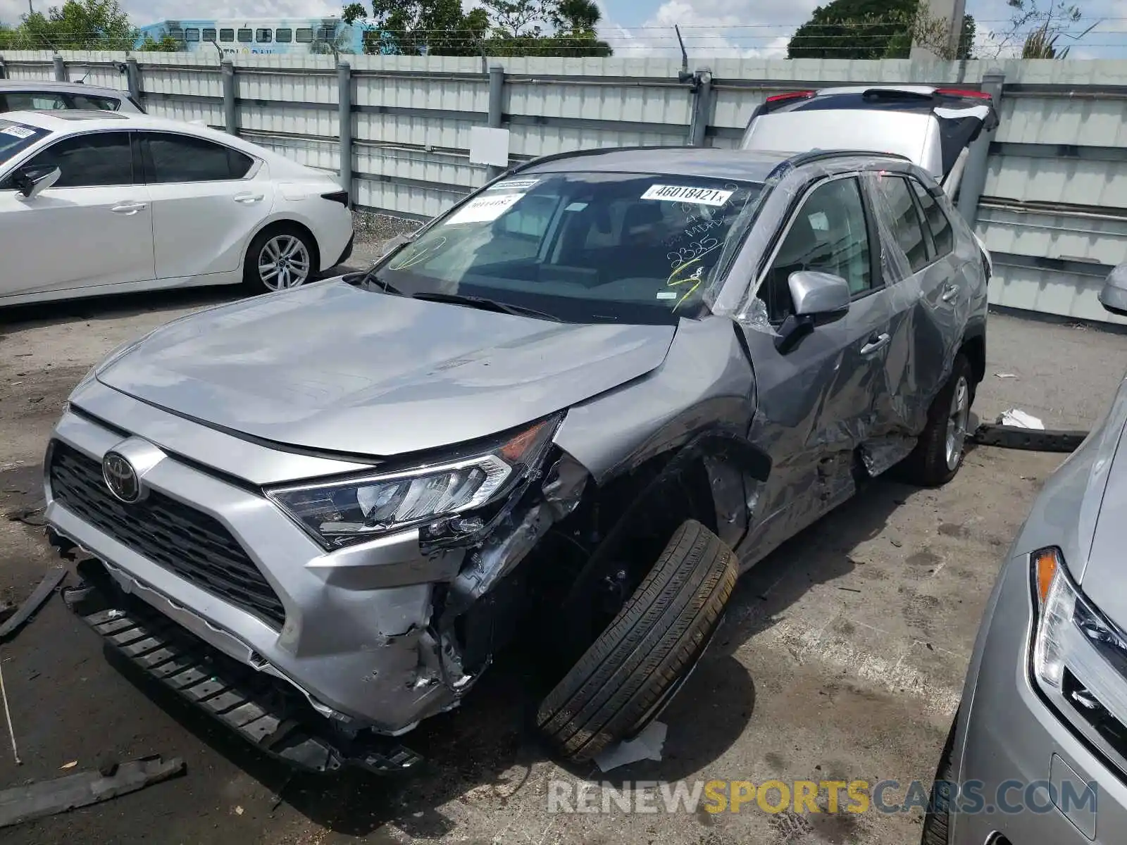 2 Photograph of a damaged car 2T3W1RFV8MC102325 TOYOTA RAV4 2021