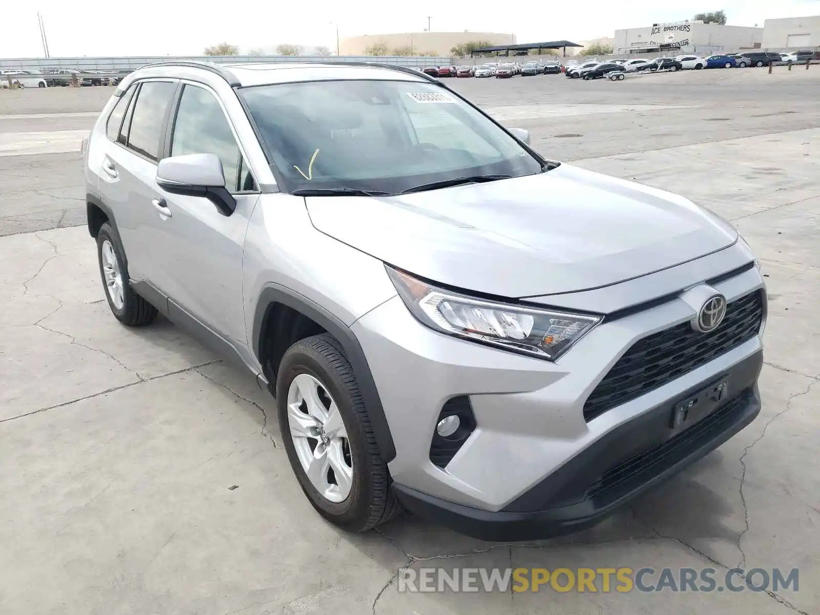 1 Photograph of a damaged car 2T3W1RFV8MC104284 TOYOTA RAV4 2021