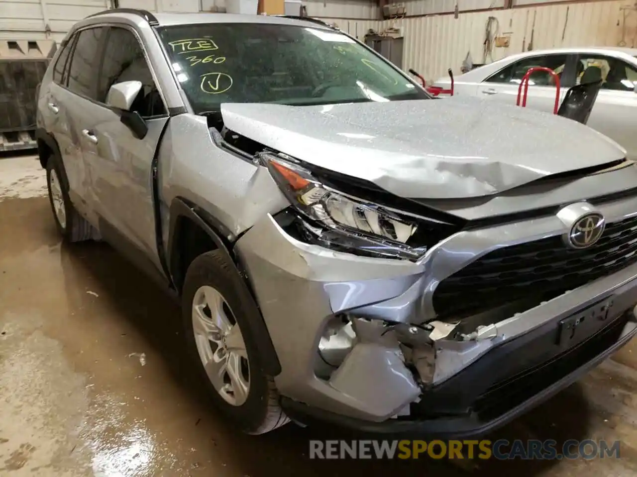 9 Photograph of a damaged car 2T3W1RFV8MC105869 TOYOTA RAV4 2021