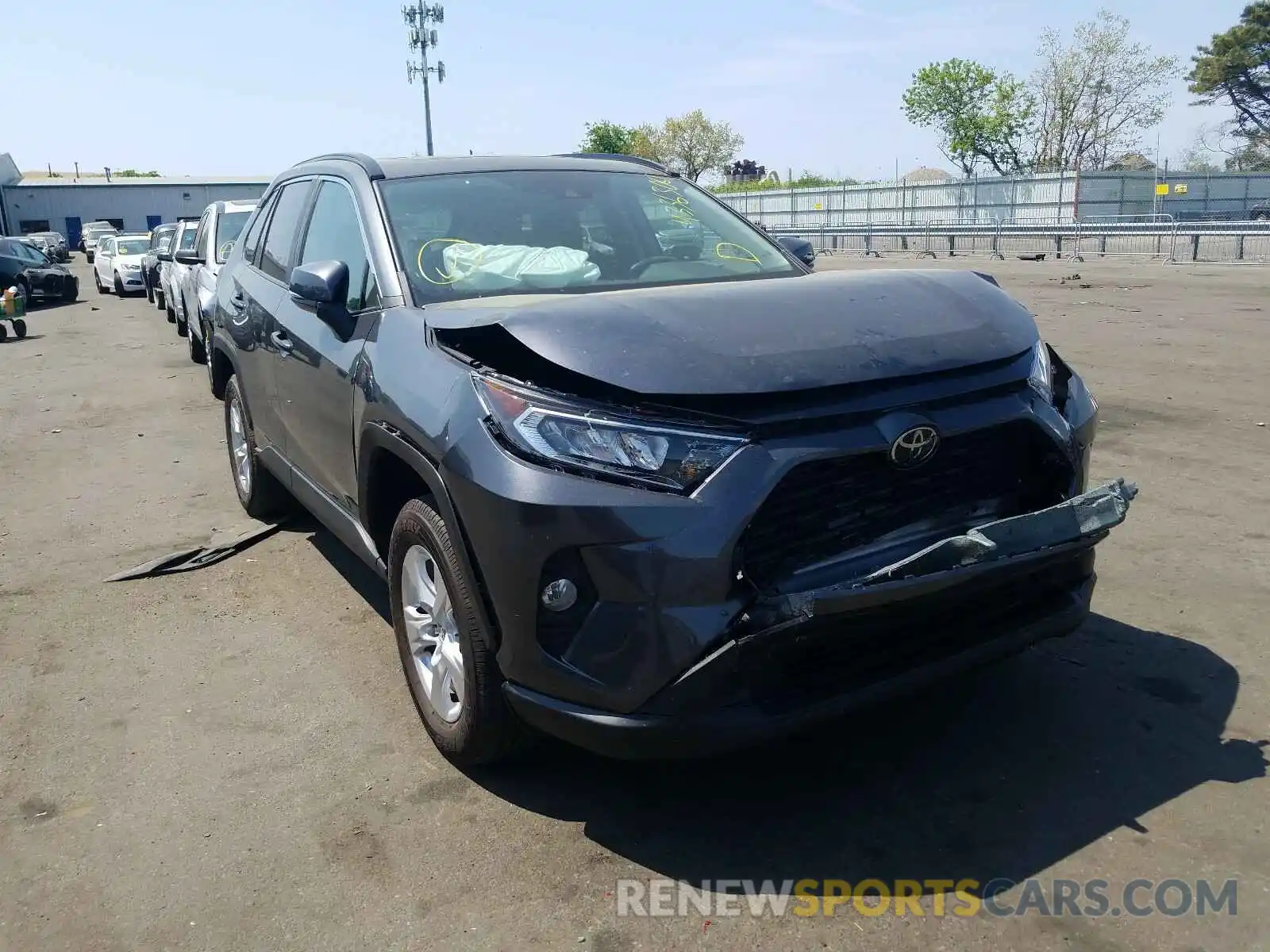 1 Photograph of a damaged car 2T3W1RFV8MC113082 TOYOTA RAV4 2021