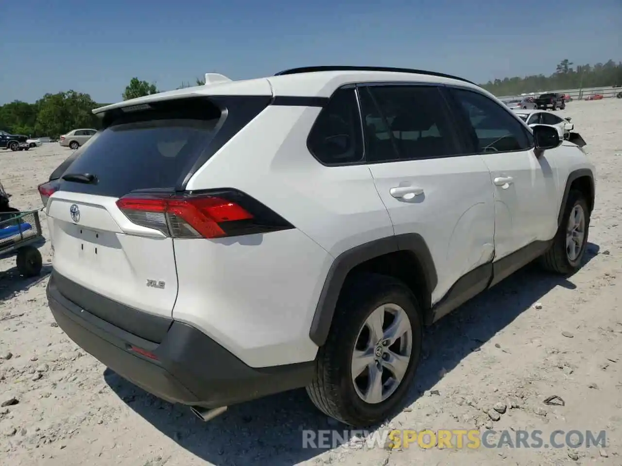 4 Photograph of a damaged car 2T3W1RFV8MC114054 TOYOTA RAV4 2021