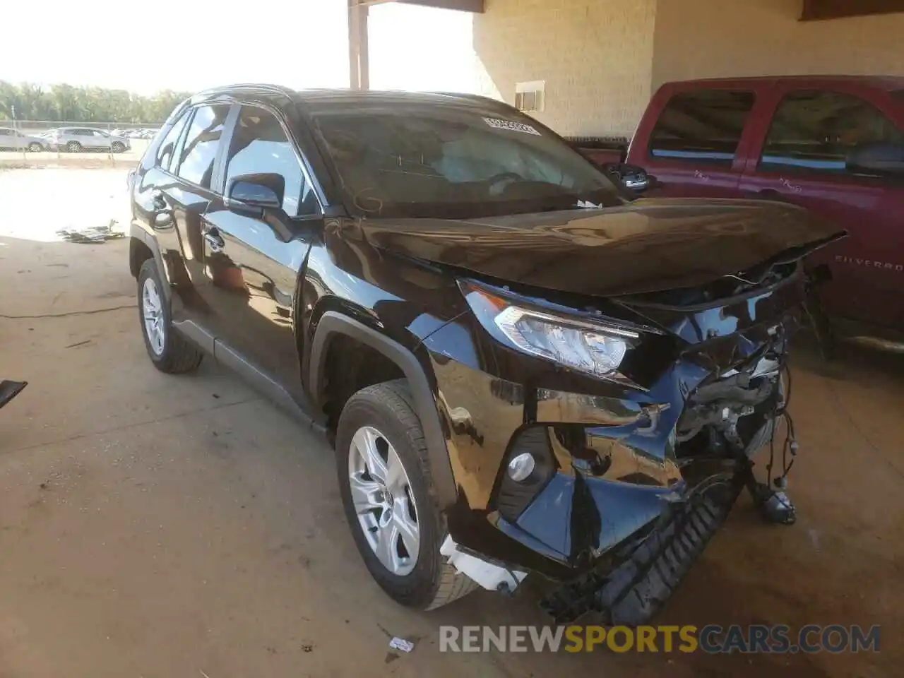 1 Photograph of a damaged car 2T3W1RFV8MC114491 TOYOTA RAV4 2021