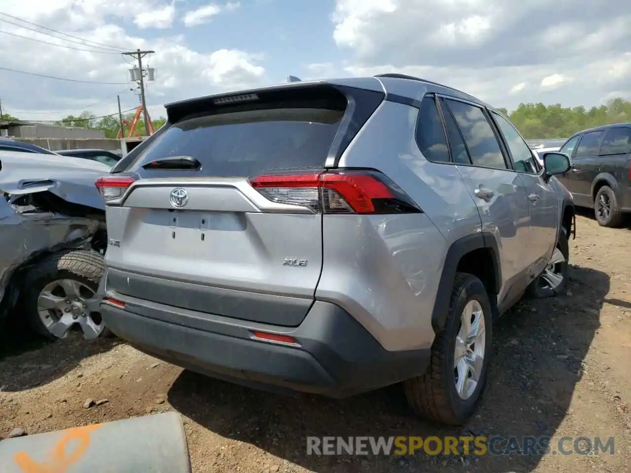 4 Photograph of a damaged car 2T3W1RFV8MC124695 TOYOTA RAV4 2021