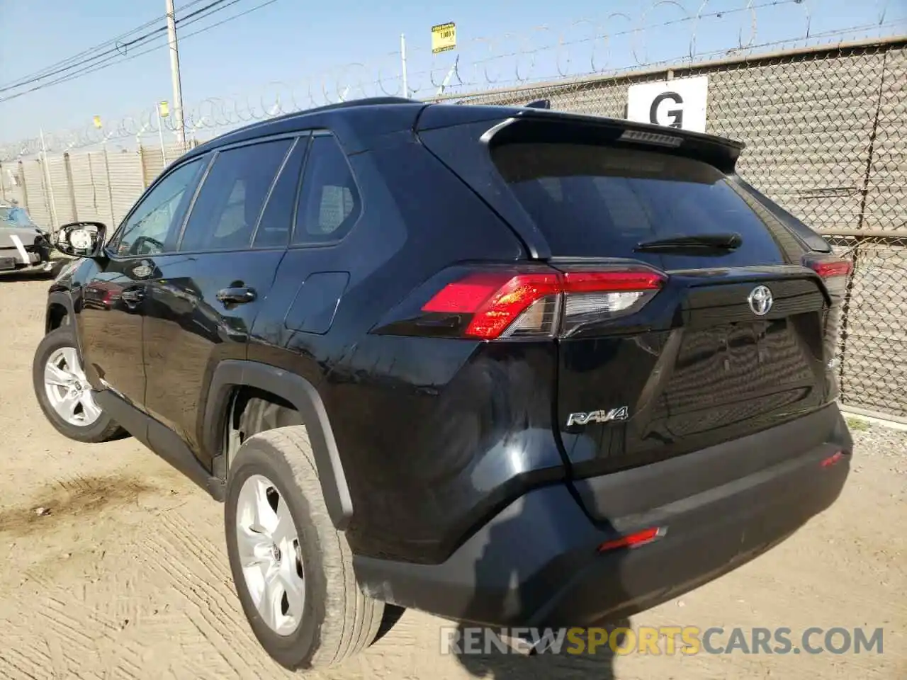 3 Photograph of a damaged car 2T3W1RFV8MC126544 TOYOTA RAV4 2021