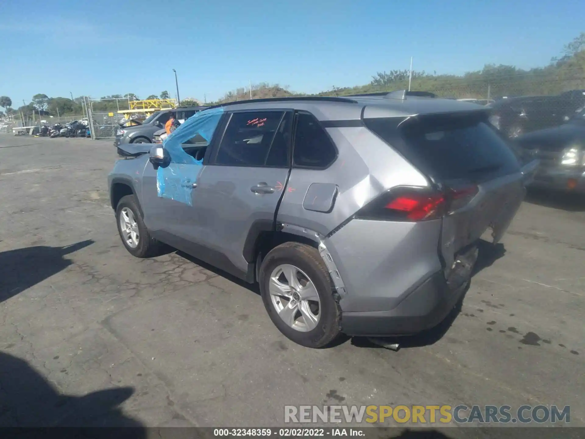 3 Photograph of a damaged car 2T3W1RFV8MC138614 TOYOTA RAV4 2021