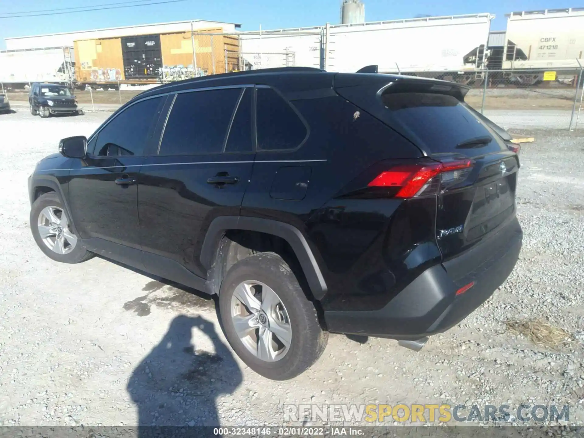 3 Photograph of a damaged car 2T3W1RFV8MC144445 TOYOTA RAV4 2021