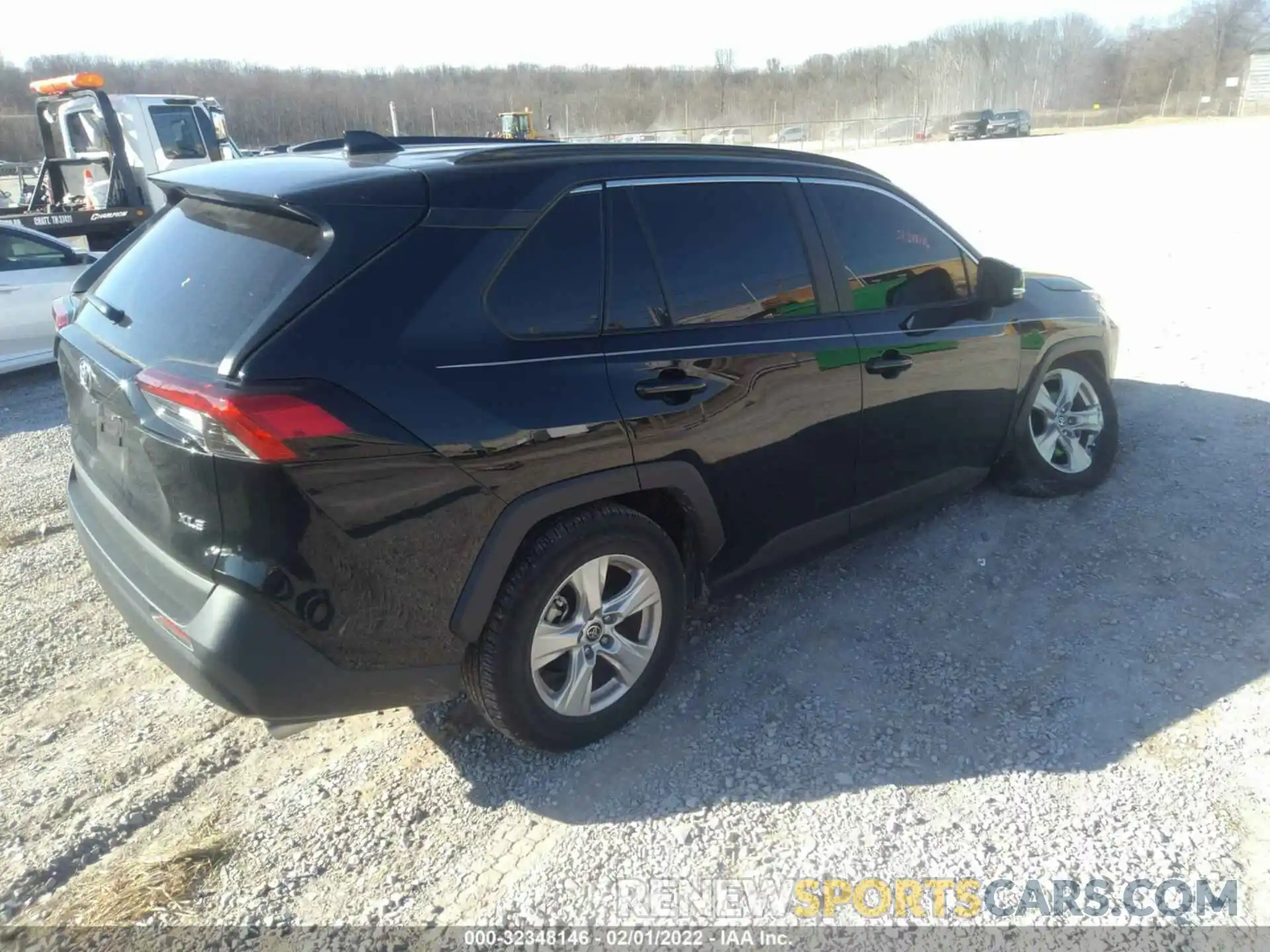 4 Photograph of a damaged car 2T3W1RFV8MC144445 TOYOTA RAV4 2021