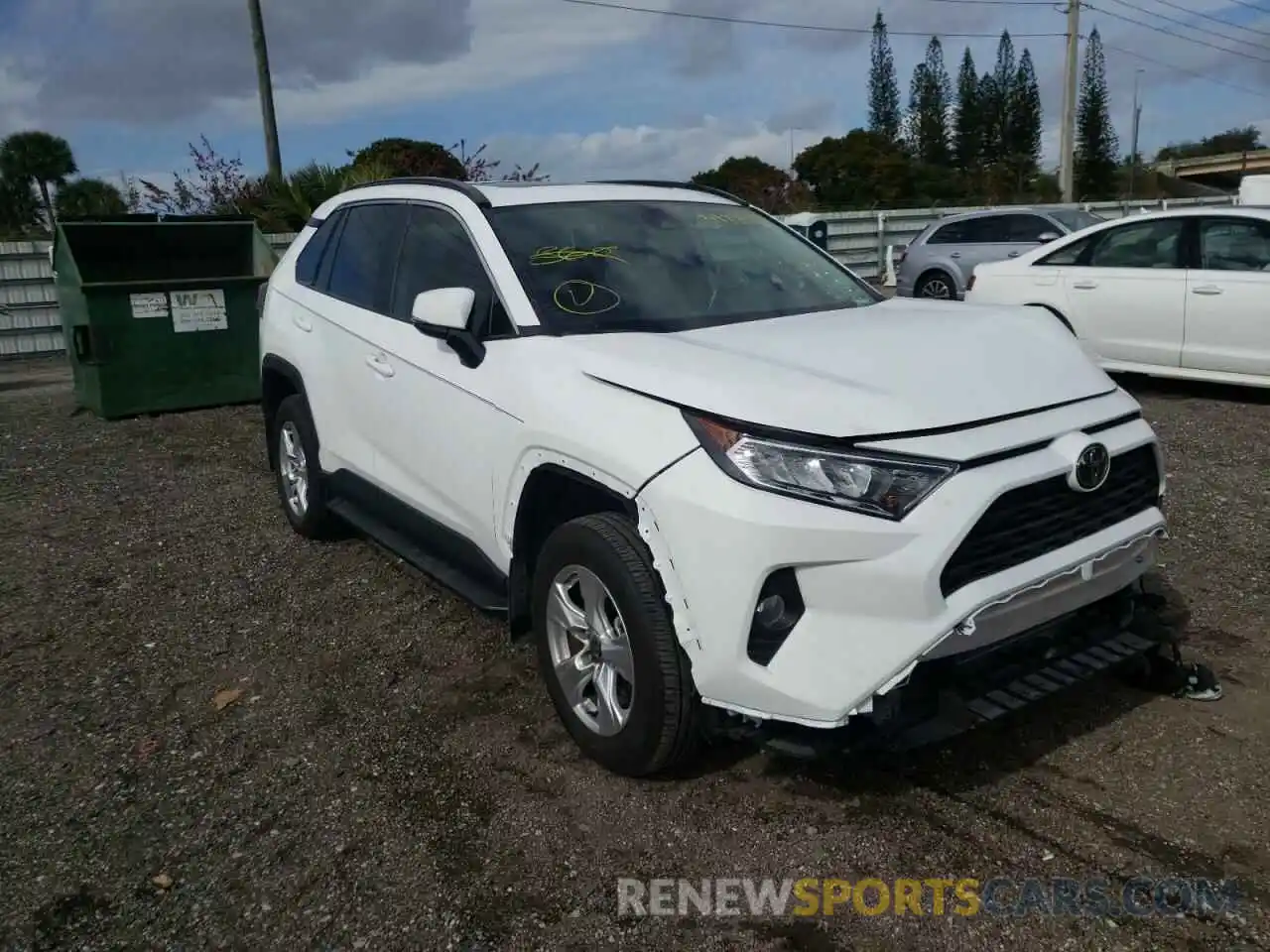 1 Photograph of a damaged car 2T3W1RFV8MC158653 TOYOTA RAV4 2021