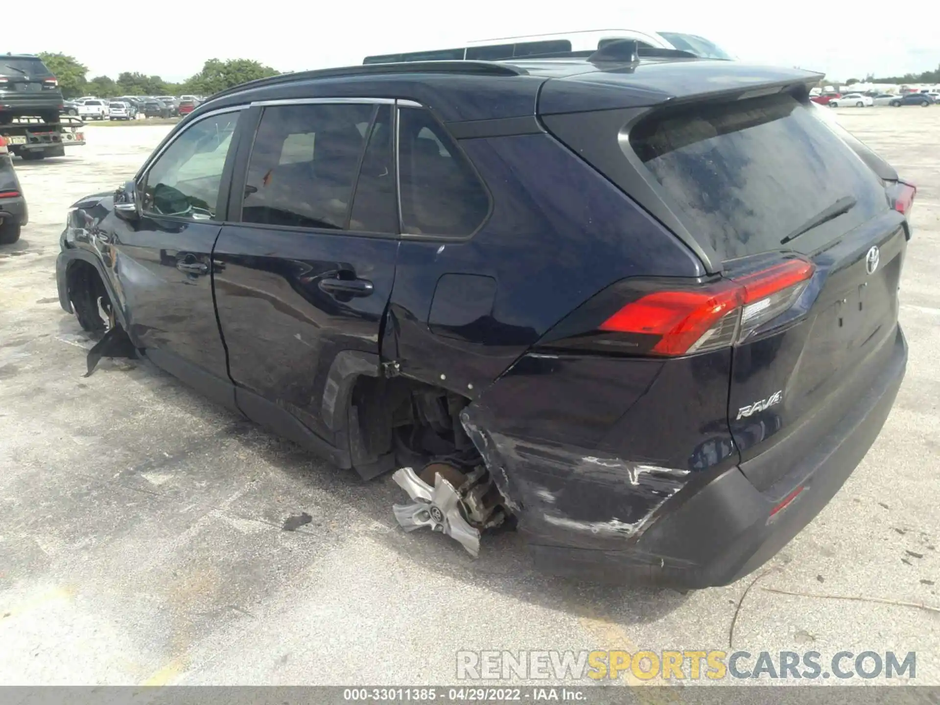 3 Photograph of a damaged car 2T3W1RFV8MW112576 TOYOTA RAV4 2021