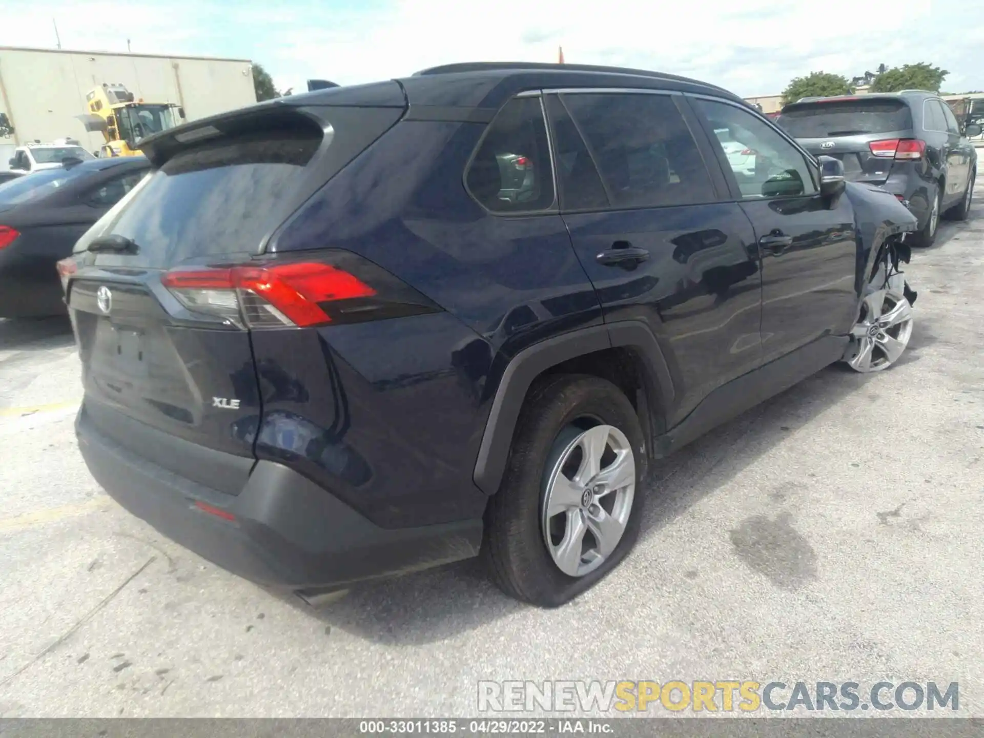 4 Photograph of a damaged car 2T3W1RFV8MW112576 TOYOTA RAV4 2021