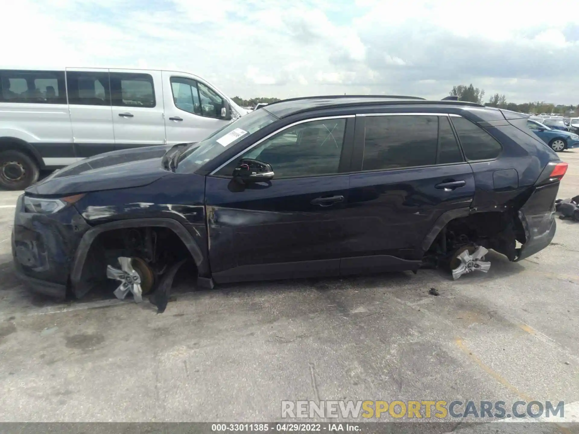 6 Photograph of a damaged car 2T3W1RFV8MW112576 TOYOTA RAV4 2021