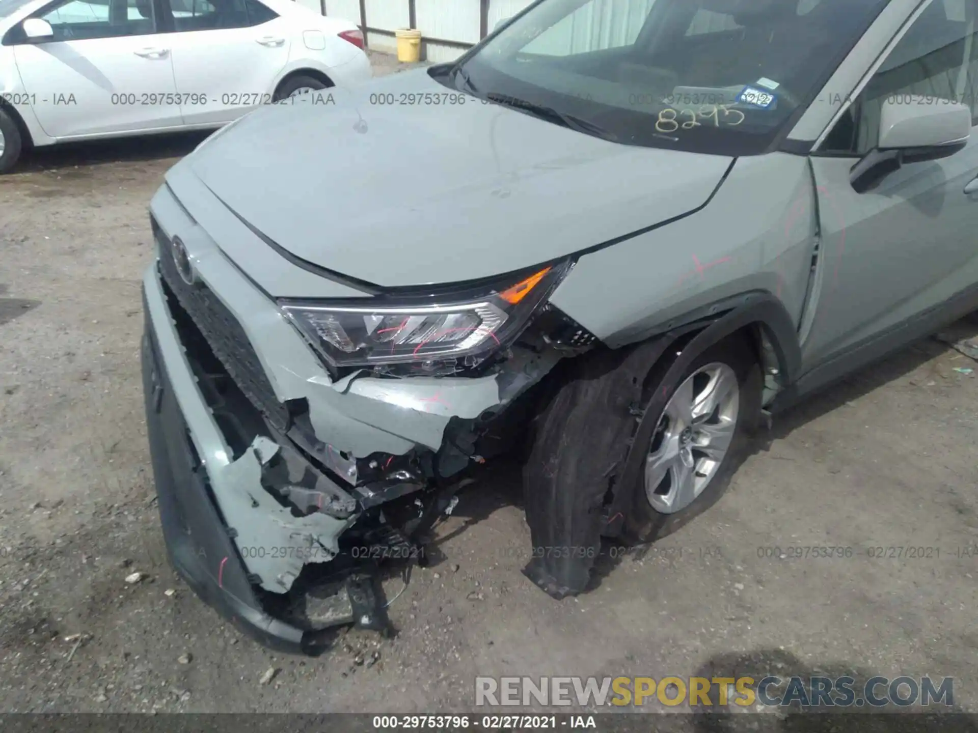 6 Photograph of a damaged car 2T3W1RFV8MW118295 TOYOTA RAV4 2021