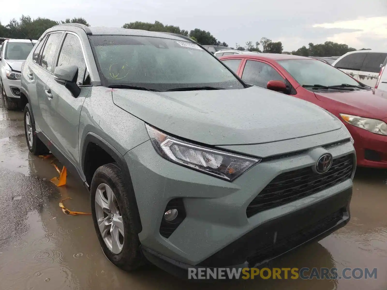 1 Photograph of a damaged car 2T3W1RFV8MW119740 TOYOTA RAV4 2021